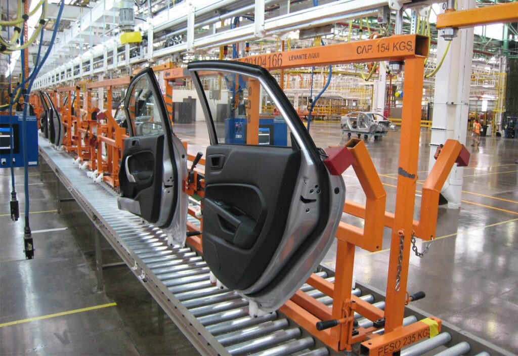 Pallet Conveyor Systems for Automotive Assembly