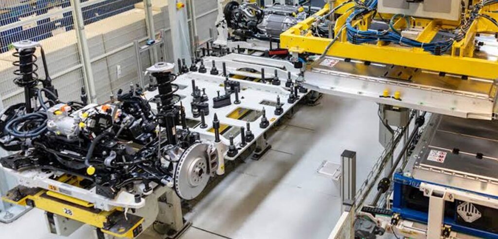 engine and transmission powertrain assembly